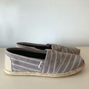 NWT TOMS sz 8 Brown Metallic Classic Shoe